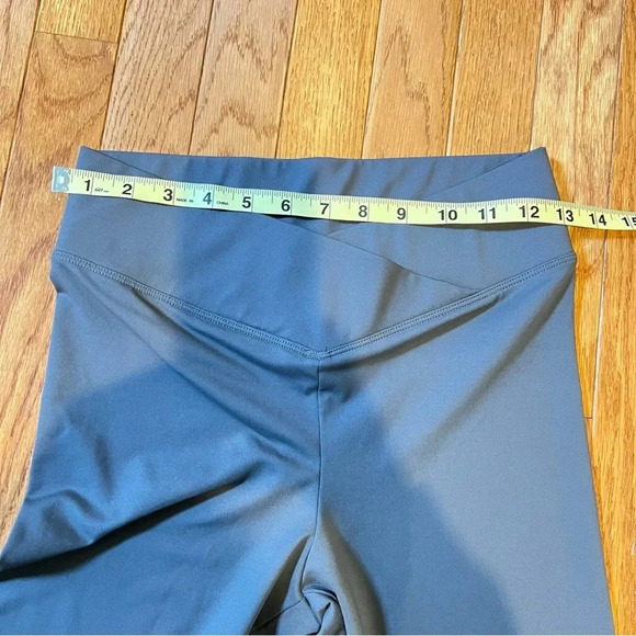 Express Womens High Waisted Crossover Activewear Gray Yoga Leggings Slim Fit XS - Picture 15 of 16